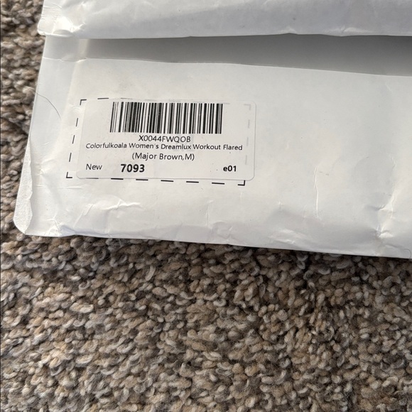 Colorfulkoala Dreamlux Workout Flare Pants NWT - Picture 5 of 5